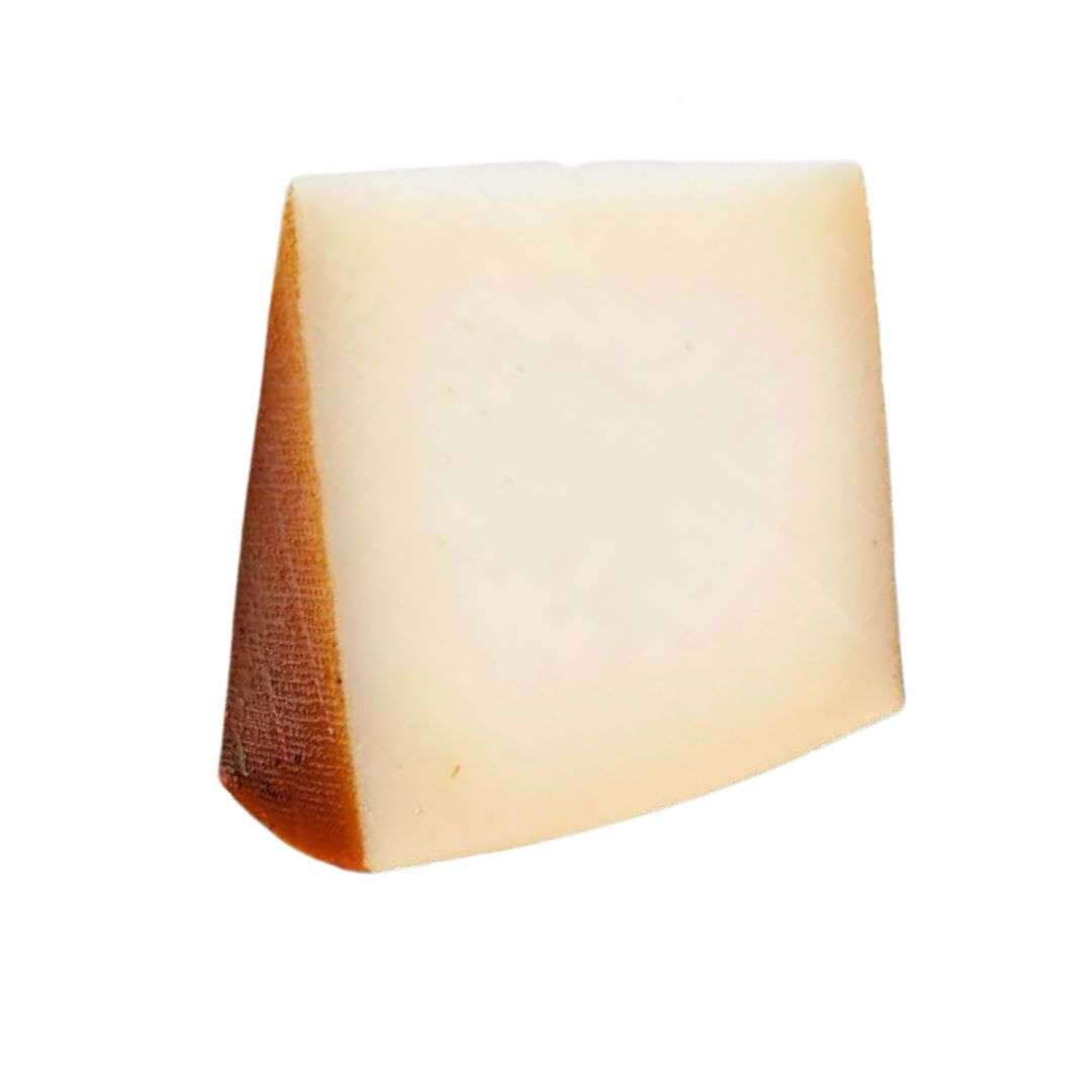 Queso Ahumado De OvejaCampoSpain